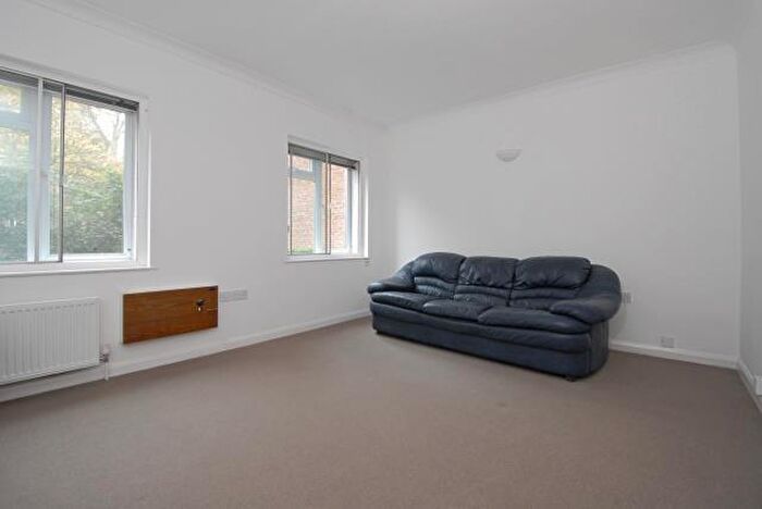 1 Bedroom Flat To Rent In Archway Road, London, N6