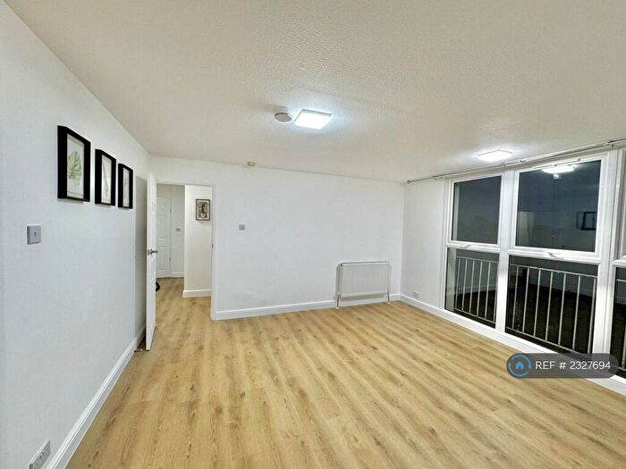 3 Bedroom Flat To Rent In Boyn Valley Road, Maidenhead, SL6