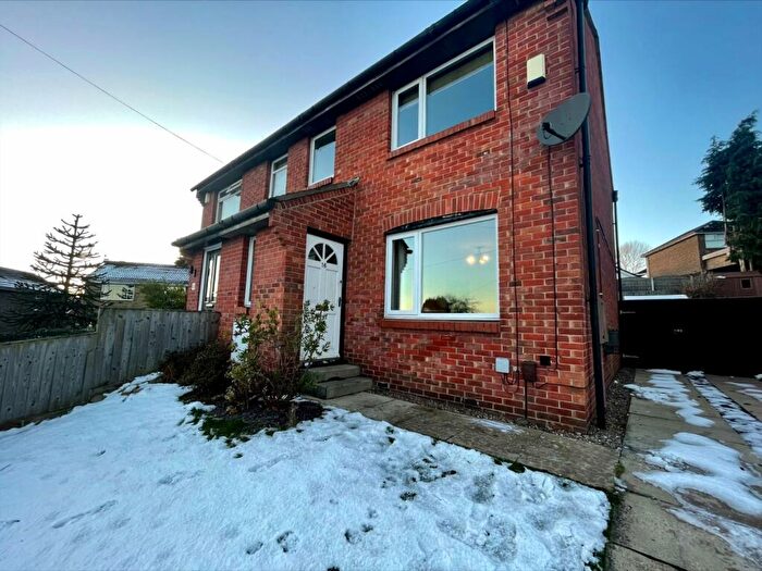 3 Bedroom Semi-Detached House To Rent In Abbeydale Oval, Leeds, West Yorkshire, LS5