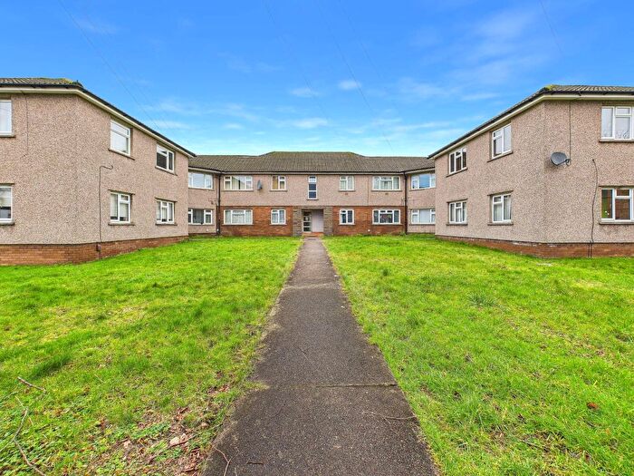 2 Bedroom Flat For Sale In Heathwood Court, Heathwood Road, Cardiff, CF14