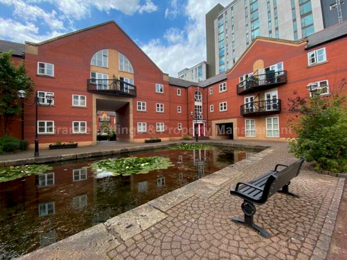 2 Bedroom Apartment To Rent In James Brindley Basin, Piccadilly Village, Manchester, M1