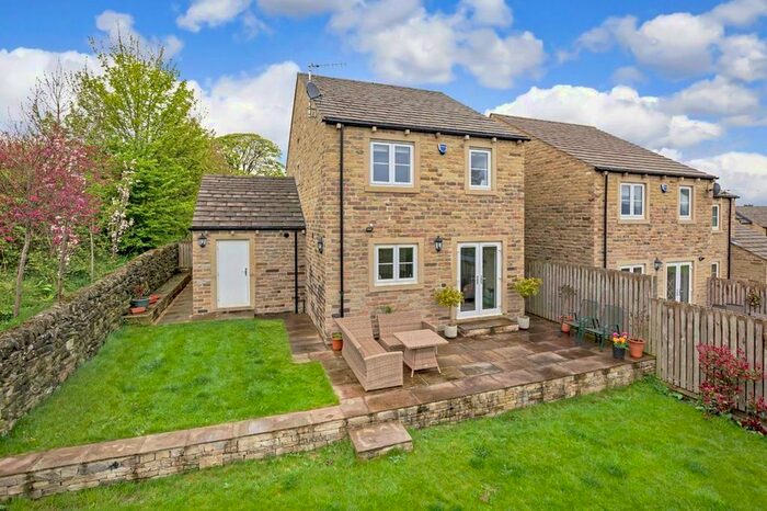 3 Bedroom Detached House For Sale In Moor Croft, Addingham, Ilkley, LS29