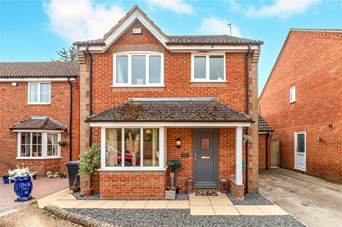 4 Bedroom Detached House For Sale In Sixpenny Lane, Chalgrove, Oxford, Oxfordshire, OX44