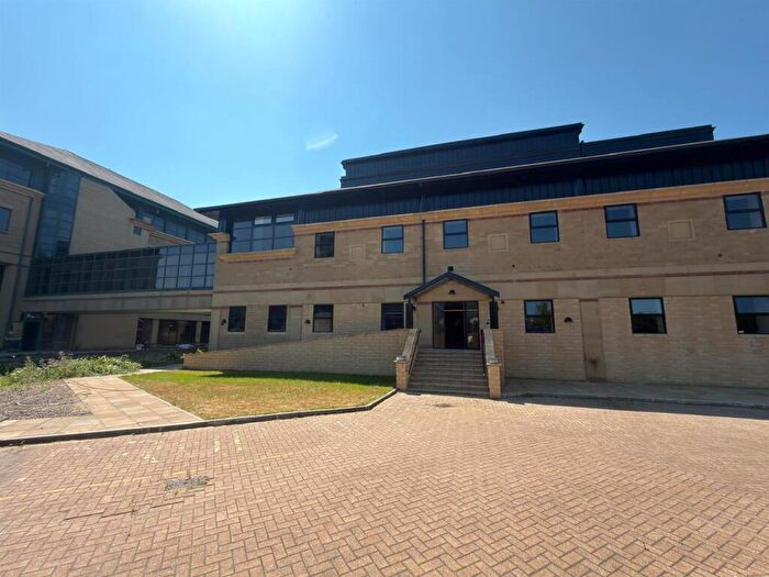 1 Bedroom Apartment To Rent In Croft Road, Bingley, BD16