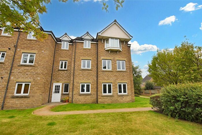 2 Bedroom Apartment For Sale In Pennythorne Drive, Yeadon, Leeds, West Yorkshire, LS19