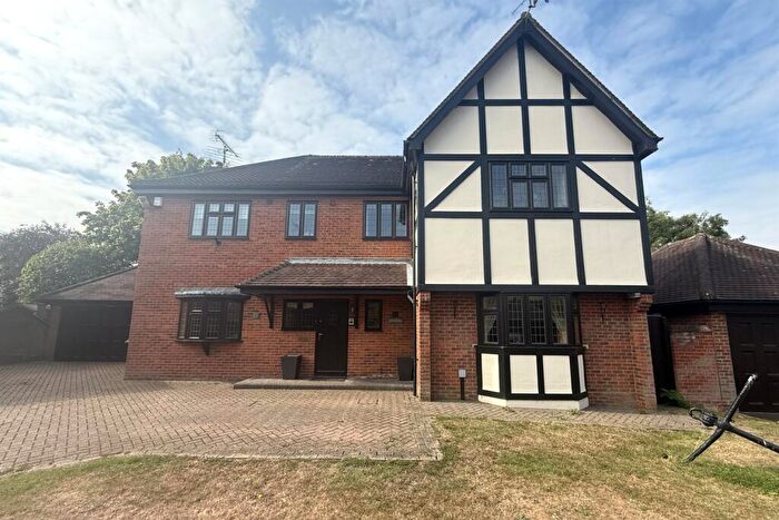 4 Bedroom Detached House To Rent In Northfield, Nursery Road, Loughton, IG10
