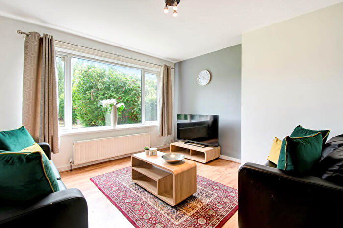 4 Bedroom House To Rent In St Annes Drive, Leeds, LS4