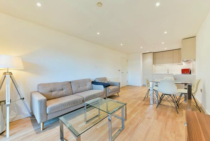 1 Bedroom Flat To Rent In Beaufort Park, Caversham Road, London, NW9