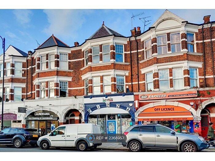 3 Bedroom Flat To Rent In Fortis Green Road, London, N10
