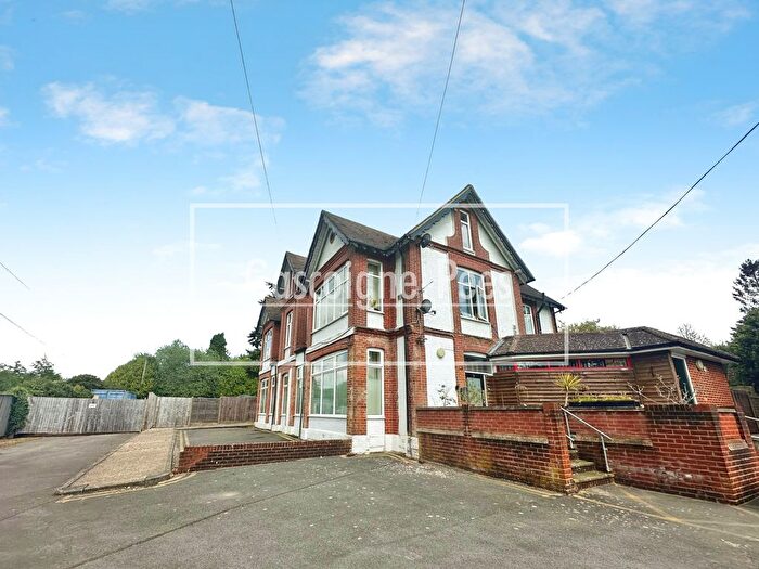2 Bedroom Flat To Rent In Portsmouth Road, Hindhead, GU26