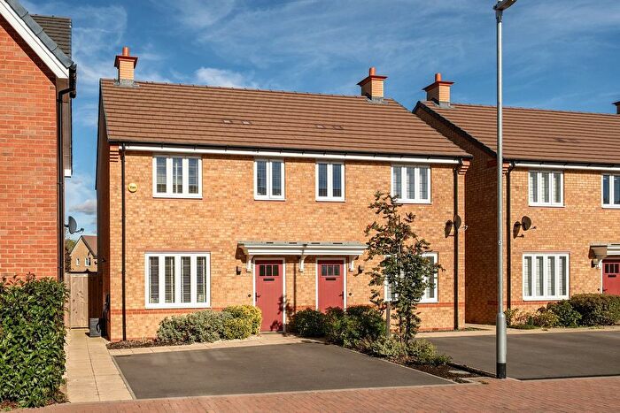2 Bedroom Semi-detached House For Sale In Cadet Close, Lower Stondon, Henlow, SG16
