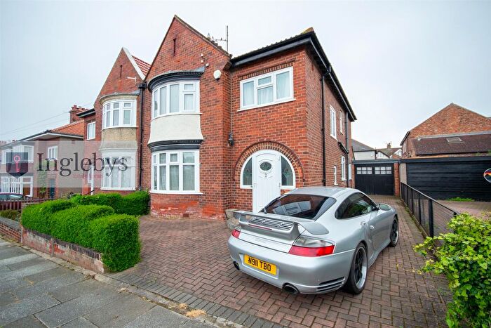 4 Bedroom Property For Sale In The Chine, Saltburn-By-The-Sea, TS12