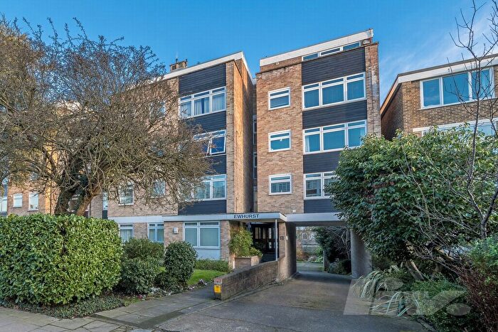 3 Bedroom Flat To Rent In Kersfield Road, Putney, SW15