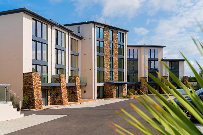 4 Bedroom Town House For Sale In Trebarwith Crescent, Newquay, TR7