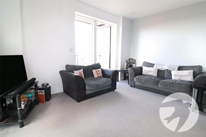 1 Bedroom Flat For Sale In Larner Road, Erith, DA8