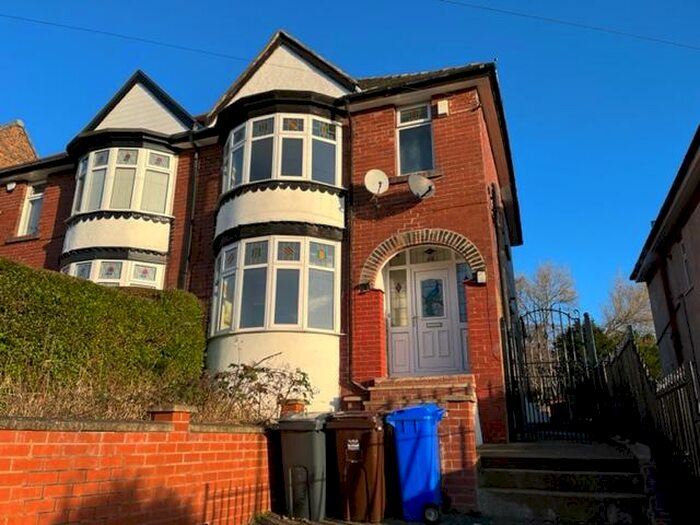 3 Bedroom Detached House To Rent In Shirecliffe Lane, Sheffield, S5
