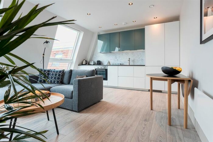 2 Bedroom Flat To Rent In Scotland Road, Warrington, WA1