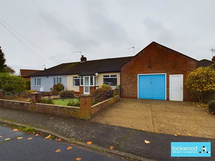 2 Bedroom Bungalow To Rent In Willson Road, Englefield Green, Egham, TW20