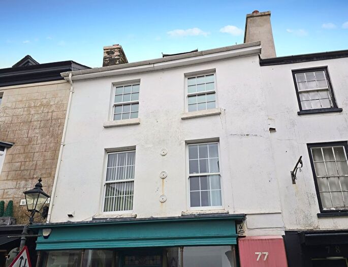 2 Bedroom Flat For Sale In West Street, Tavistock, PL19