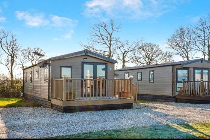 2 Bedroom Lodge For Sale In Willitoft, Goole, DN14