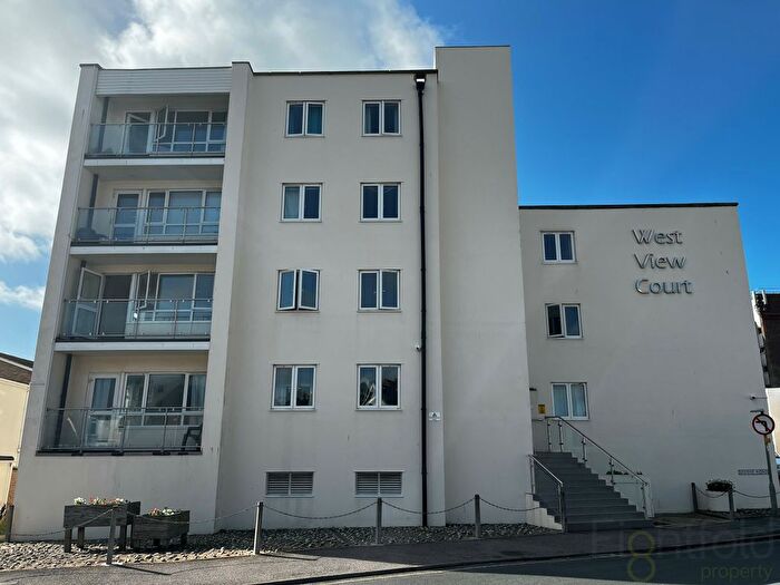 2 Bedroom Flat To Rent In West View Court, Steyne Road, Seaford, BN25