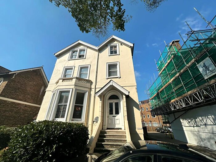 2 Bedroom Flat To Rent In Bolton Road, BN21