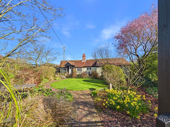 2 Bedroom Detached House For Sale In Beckingham Street, Tolleshunt Major, CM9