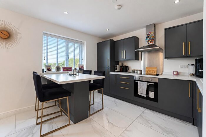 2 Bedroom Flat To Rent In Farrier Close, Pendlebury, Swinton, Manchester, M27