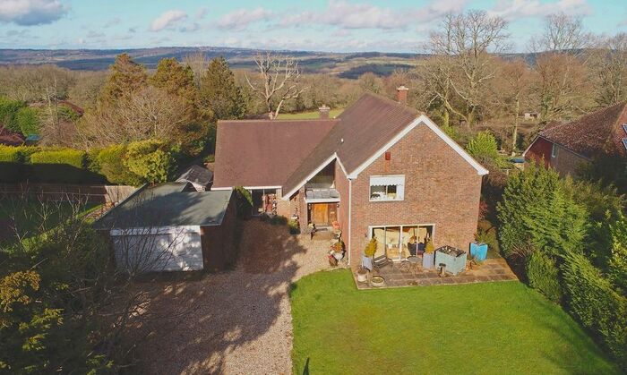 5 Bedroom Property For Sale In Main Road, Hadlow Down, TN22