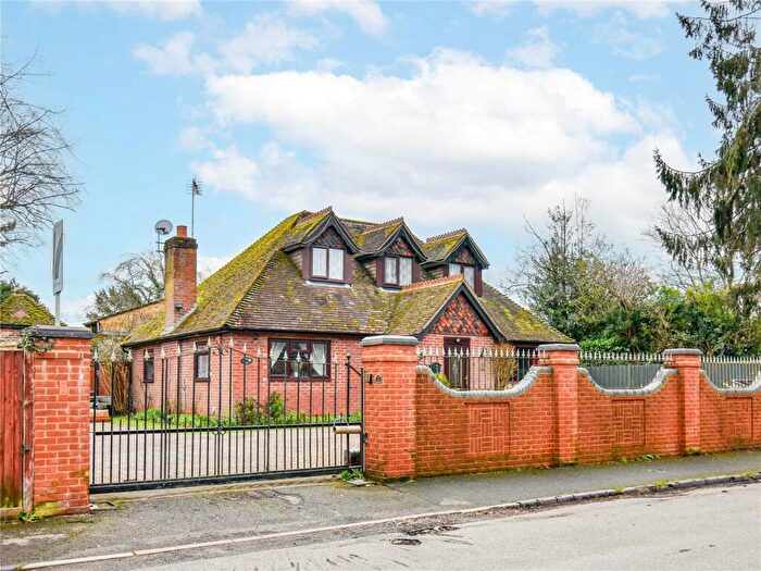3 Bedroom Detached Bungalow For Sale In Charles Street, Newbury, Berkshire, RG14