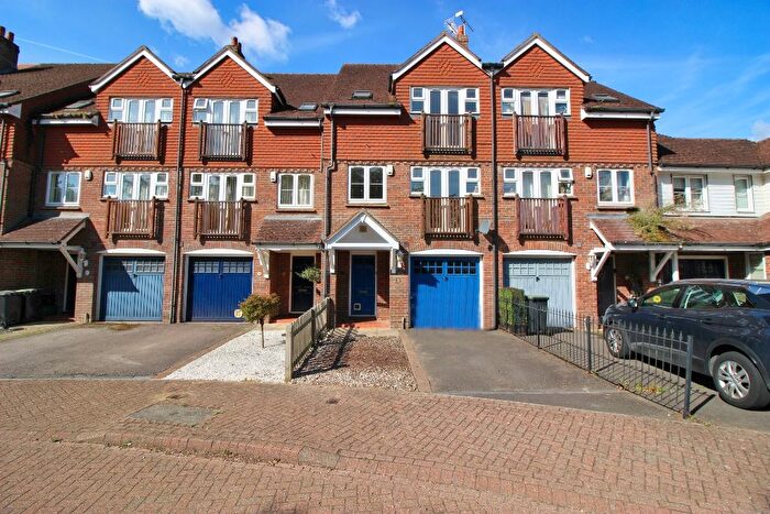 4 Bedroom Town House For Sale In Tillmans, Borough Green, TN15