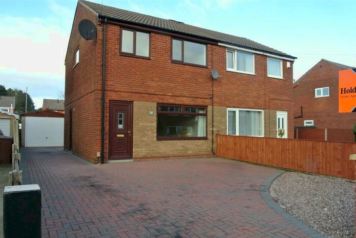 3 Bedroom Semi-Detached House To Rent In Irongate, Lostock Hall, Preston, PR5