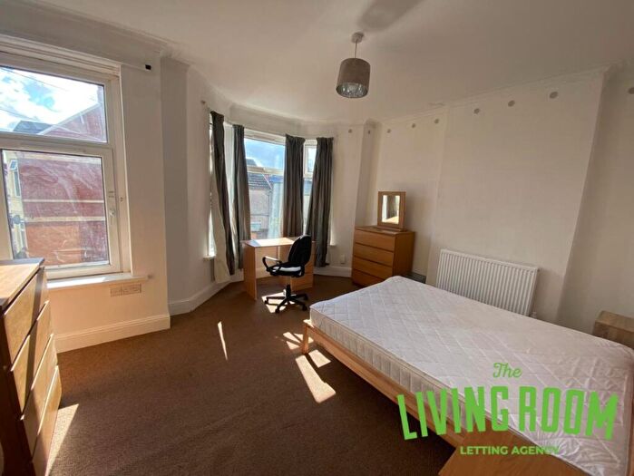 6 Bedroom House To Rent In Hazeldene Avenue, Cardiff, CF24