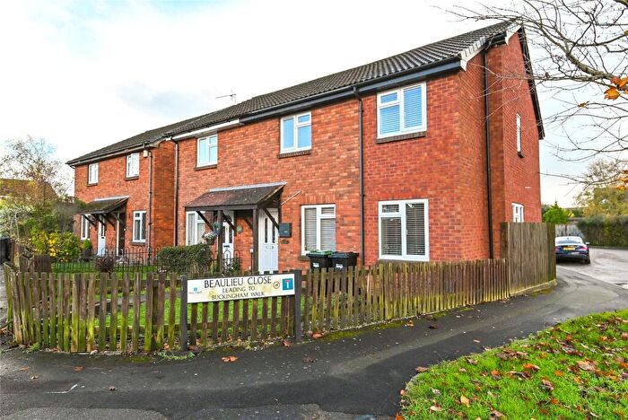 3 Bedroom Semi-Detached House For Sale In Chatsworth Way, New Milton, Hampshire, BH25