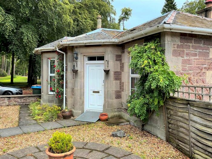 3 Bedroom Country House To Rent In Kinclaven Lodge, Murthly, Perth, PH1