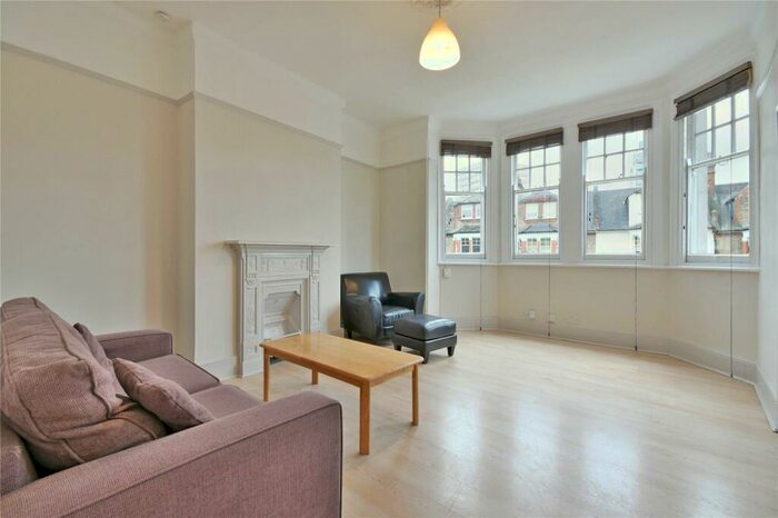 2 Bedroom Flat To Rent In Cranwich Road, Stamford Hill, N16