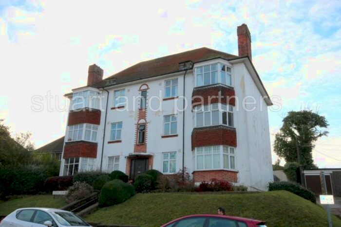 2 Bedroom Flat To Rent In Sydney Road, Haywards Heath, RH16