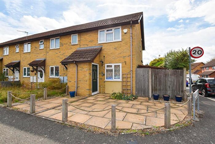 2 Bedroom End Of Terrace House For Sale In Eccles Row, Eccles, ME20