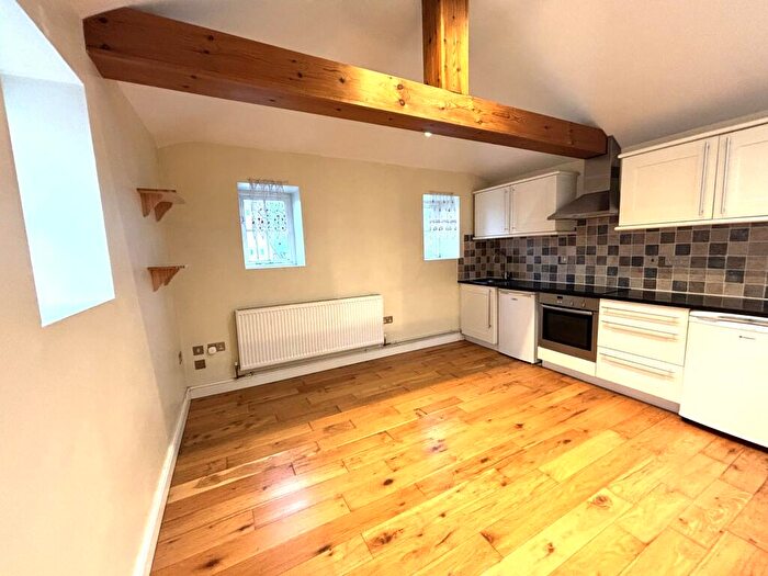 1 Bedroom Mews To Rent In East Street, Havant, PO9