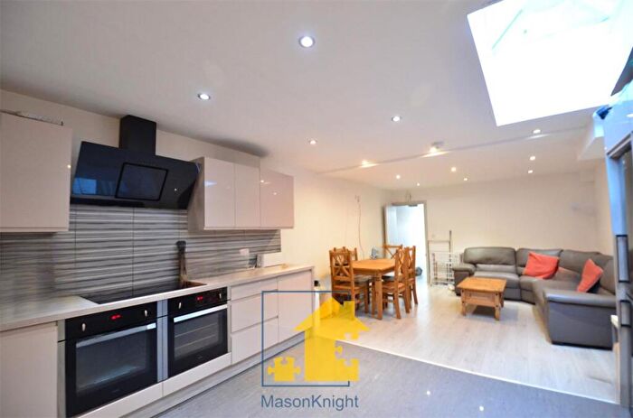 7 Bedroom Terraced House To Rent In Heeley Road, Selly Oak, B29