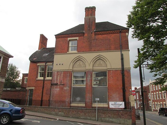13 Bedroom Block Of Flats To Rent In Self-Contained Flats, Wolverhampton Street, Dudley, DY1