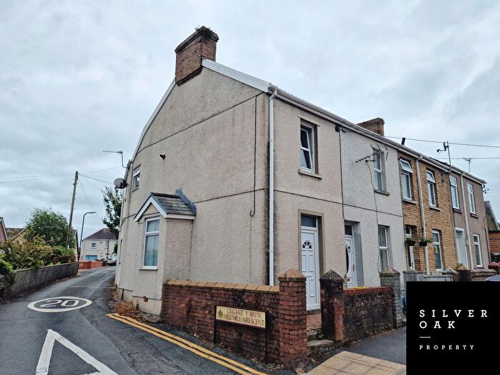 2 Bedroom End Terrace House To Rent In Station Road, Kidwelly, Carmarthenshire, SA17