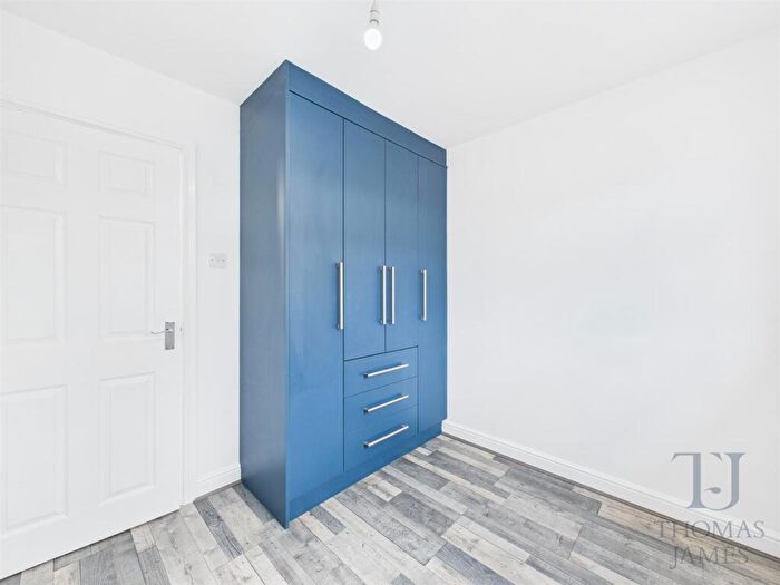 2 Bedroom Semi-Detached Bungalow For Sale In Thorntons Close, Cotgrave, Nottingham, NG12