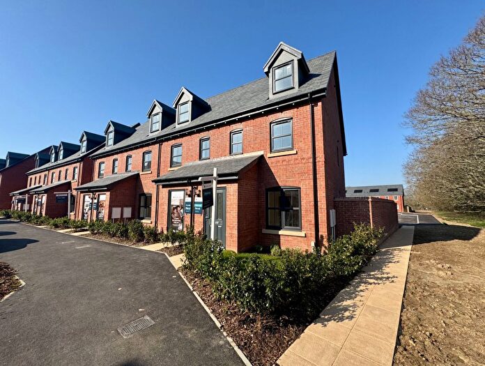 3 Bedroom End Of Terrace House For Sale In "The Westwood" At Curbridge Way, Curbridge, Southampton, SO30