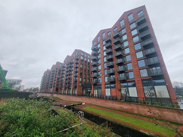 2 Bedroom Flat To Rent In Glasswater Locks, Pitt Street, B4