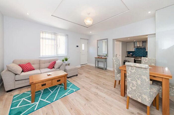 2 Bedroom Flat To Rent In St Marys Butts, Reading, RG1