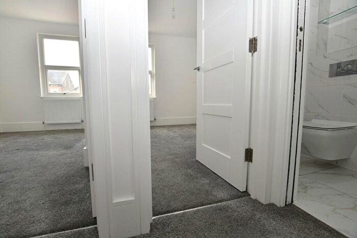 2 Bedroom Apartment To Rent In Lansdowne Road, Croydon, CR0