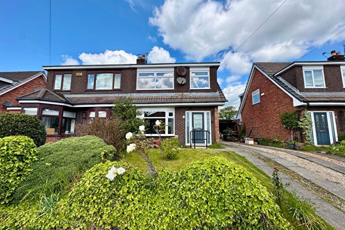 3 Bedroom Semi-Detached House For Sale In Richards Road, Standish, Wigan, WN6