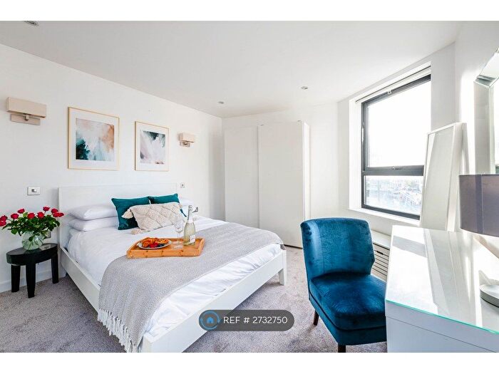 1 Bedroom Flat To Rent In Margery Street, London, WC1X