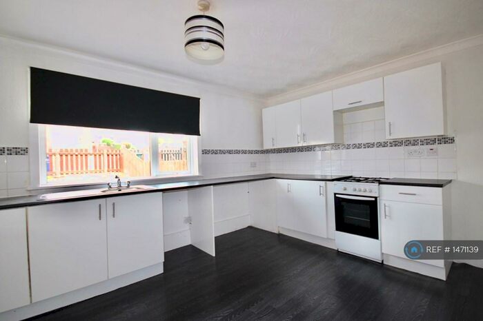 3 Bedroom Terraced House To Rent In Fraser Walk, Kilmarnock, KA3